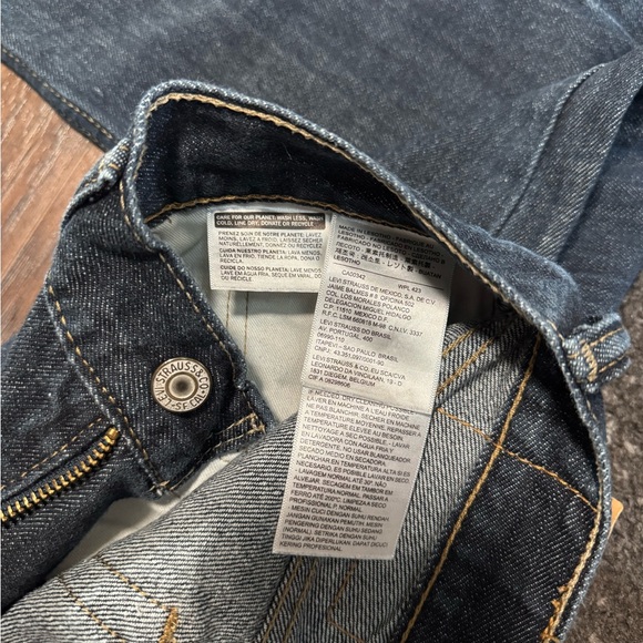 Levi’s straight leg jeans dark wash - Picture 6 of 8